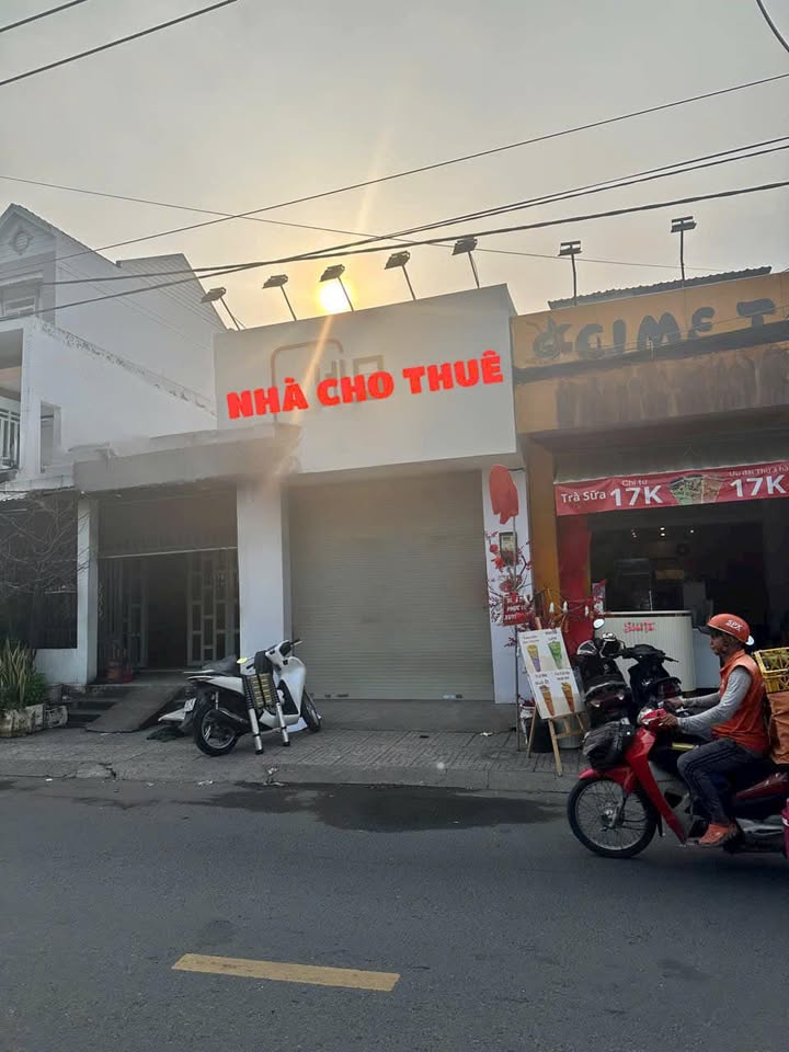 Nhà nguyên căn cho thuê tại Lê Văn Lương, Quận 7, 120m² - Kinh doanh tự do ngay!