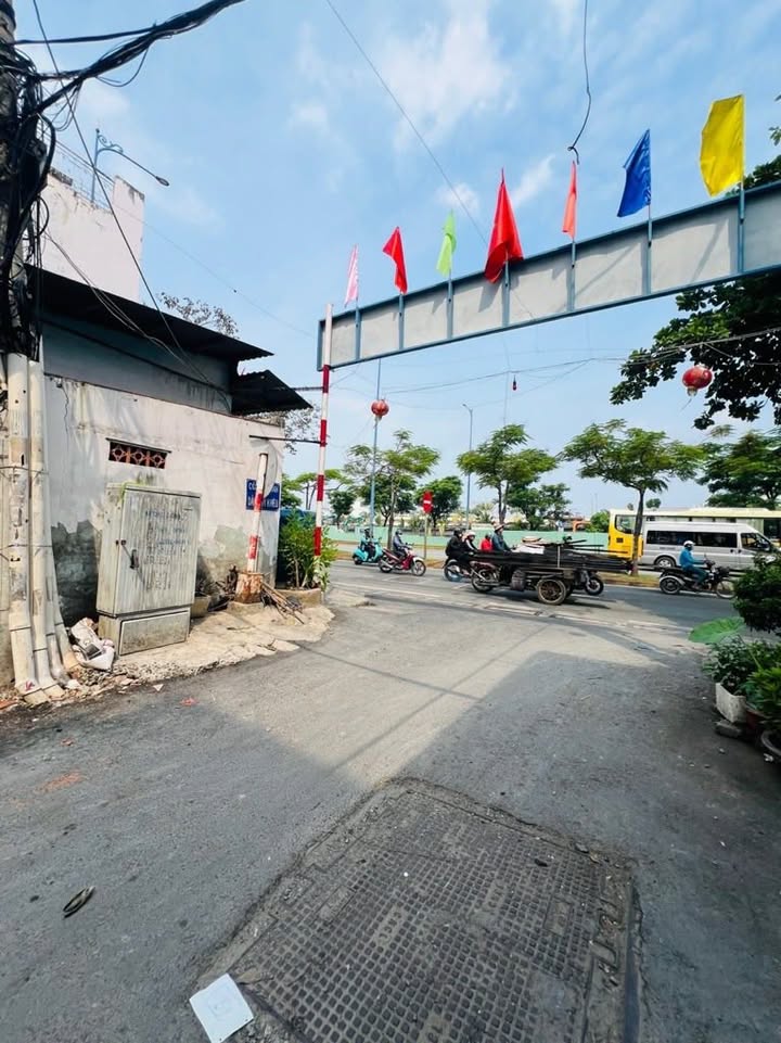 Nhà mặt tiền Võ Văn Kiệt, Quận 6, 78m² giá 7 tỷ - Kinh doanh đỉnh cao!