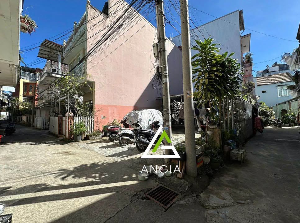 Đất trung tâm Đà Lạt 93m² giá 7.8 tỷ - Đầu tư sinh lời, khu dân cư an ninh!
