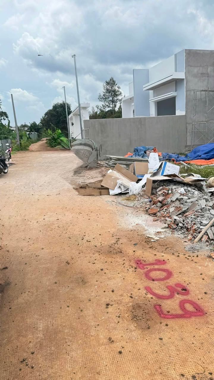 Đất thổ cư 200m² tại Phường Bình Lộc, Long Khánh chỉ 1.35 tỷ - Cơ hội đầu tư lý tưởng!