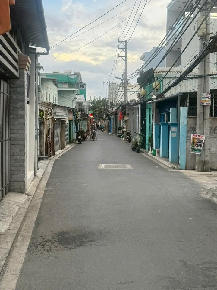 Đất hẻm xe hơi Phú Mỹ Quận 7 171m² giá 8.8 tỷ - Cơ hội đầu tư hấp dẫn!