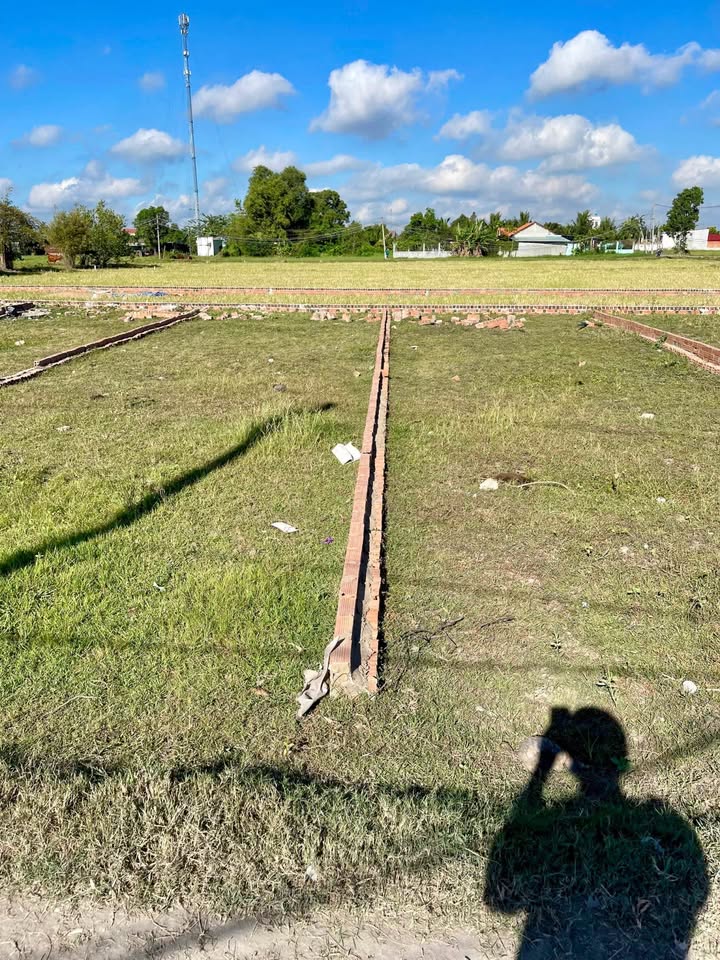 Đất thổ cư 85m² tại xã Đức Hòa Đông, giá 800 triệu - Sổ hồng riêng chính chủ!