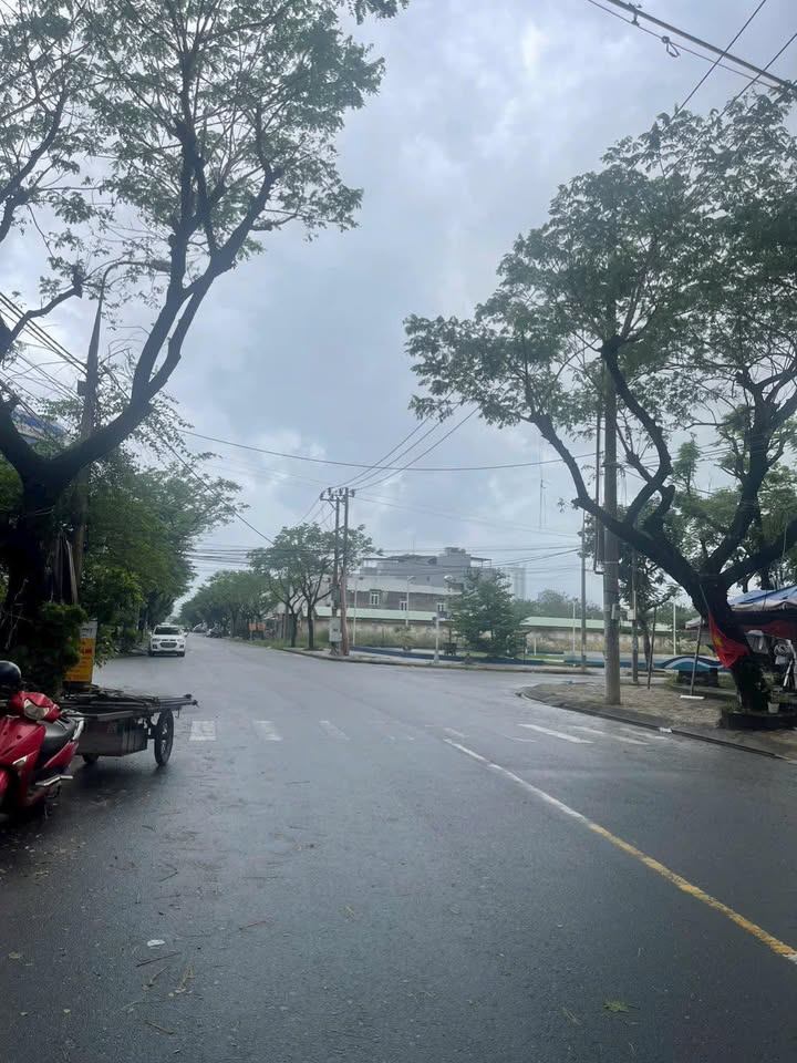 Đất mặt tiền Lý Nhật Quang Sơn Trà 130m² giá 10.3 tỷ - Cơ hội đầu tư tuyệt vời!