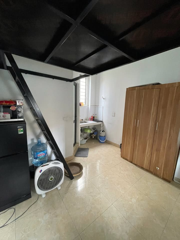 Căn hộ Yên Xá 20m² giá 3.6 triệu - Sạch sẽ, thoáng mát, đầy đủ tiện nghi!