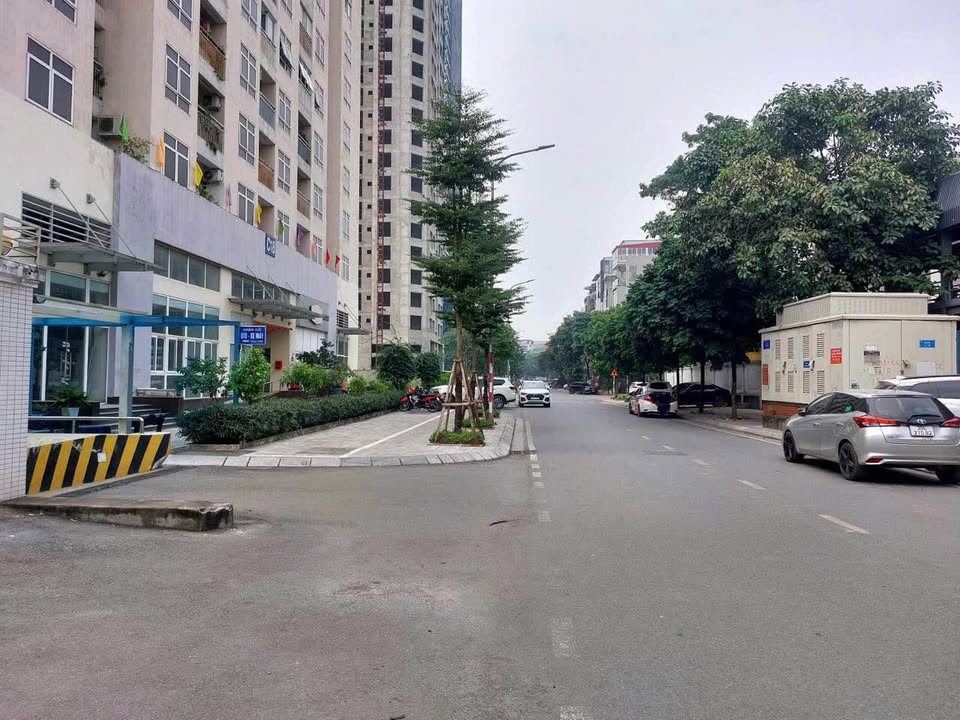 Căn hộ chung cư C18 Xuân La, quận Tây Hồ, 88m² - Tiện ích đầy đủ, view Hồ Tây!