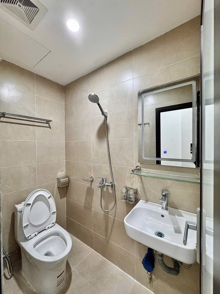 Căn hộ cho thuê Ngõ 376 Bưởi, quận Ba Đình - Thiết kế phòng studio đầy đủ nội thất!