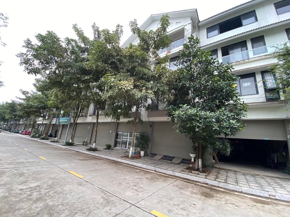 Nhà liền kề 90m² Geleximco phường Dương Nội - Cho thuê giá 12 triệu/tháng