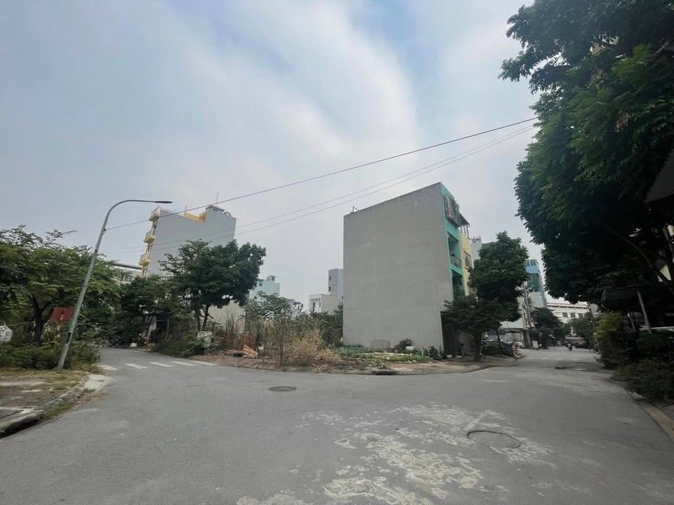 Đất TĐC Tứ Hiệp 30m² giá 800 triệu - Ô tô vào tận nơi, view vườn hoa!