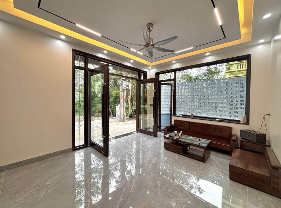 Nhà 3 mặt tiền đường Nguyễn Công Trứ, phường Hạc Thành, diện tích 66m², giá 5 tỷ - Cơ hội không thể bỏ lỡ!