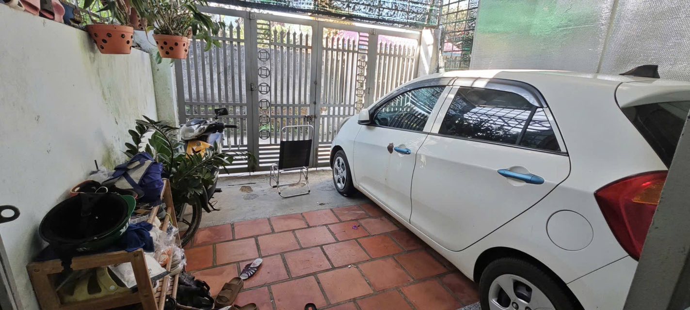 Nhà hẻm 242 Huỳnh Thúc Kháng, Pleiku 120m² giá 1.05 tỷ - Nhà hoàn công, sân ô tô!