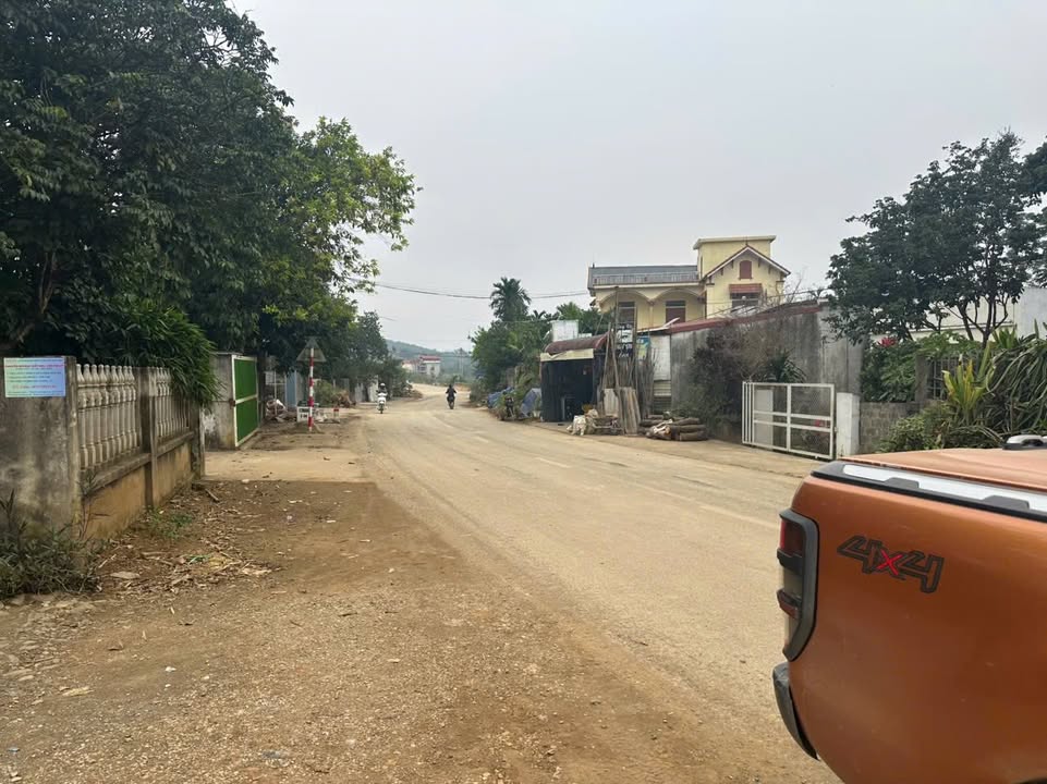 Đất nền Yên Xuân, Thạch Thất 420m² - Kinh doanh dồng tiền, sổ hồng chính chủ!