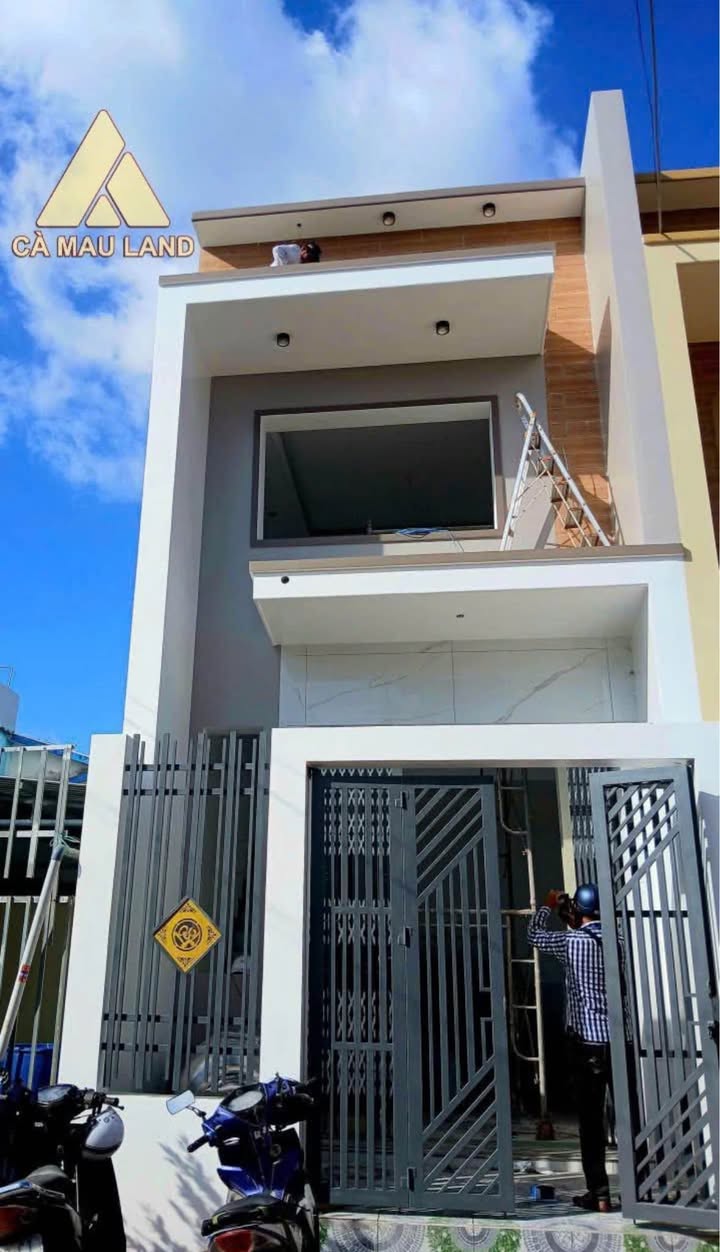 Nhà đẹp hiện đại 1 trệt 1 lửng tại Licogi, Cà Mau - Giá chỉ 1 tỷ