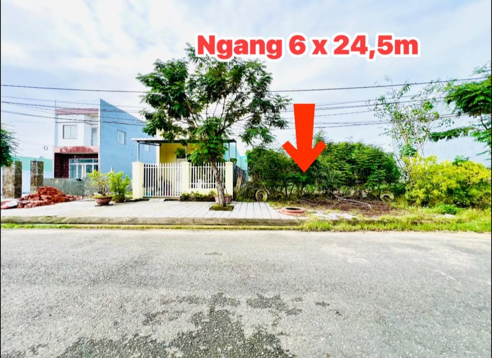 Lô đất đẹp tại Điện Ngọc, 147m² giá 3 tỷ - Sát chợ đầu mối thuận tiện kinh doanh!