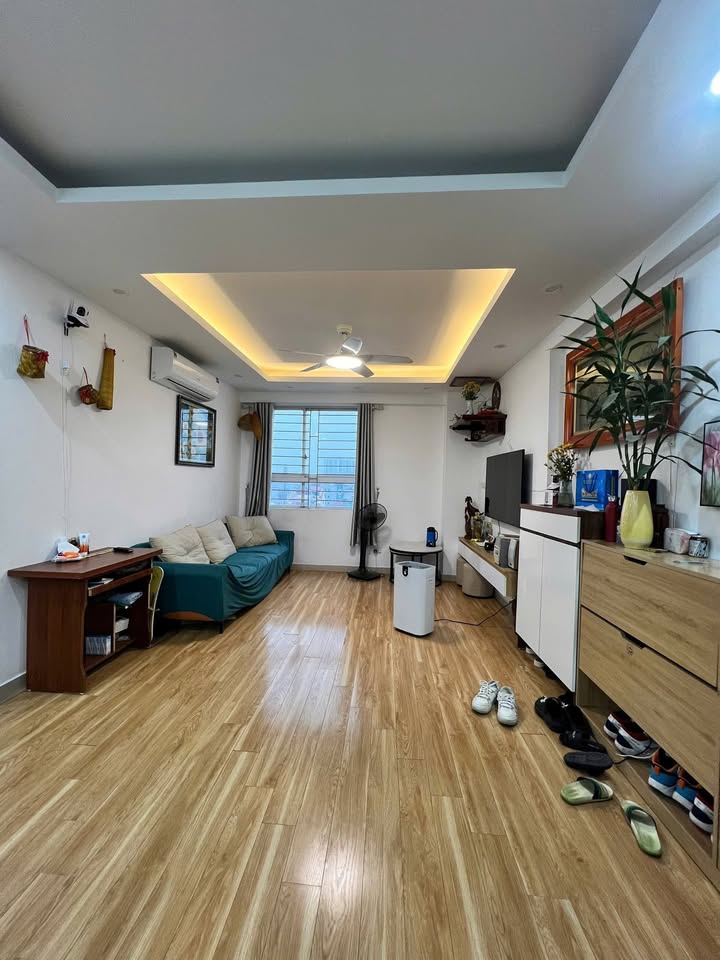 Căn hộ 2 ngủ KĐT Hồng Hà 70m² giá 4 tỷ - Full nội thất sang trọng!