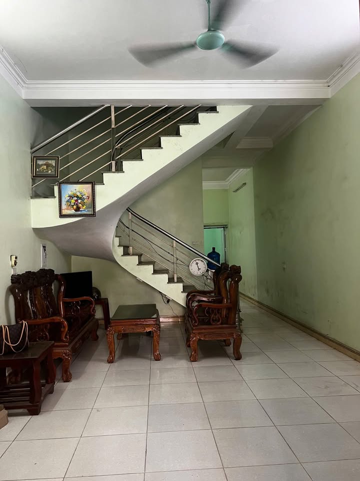 Nhà nguyên căn 2 tầng Yên Nghĩa 80m² giá chỉ 5 triệu - Cơ hội vàng cho sinh viên!