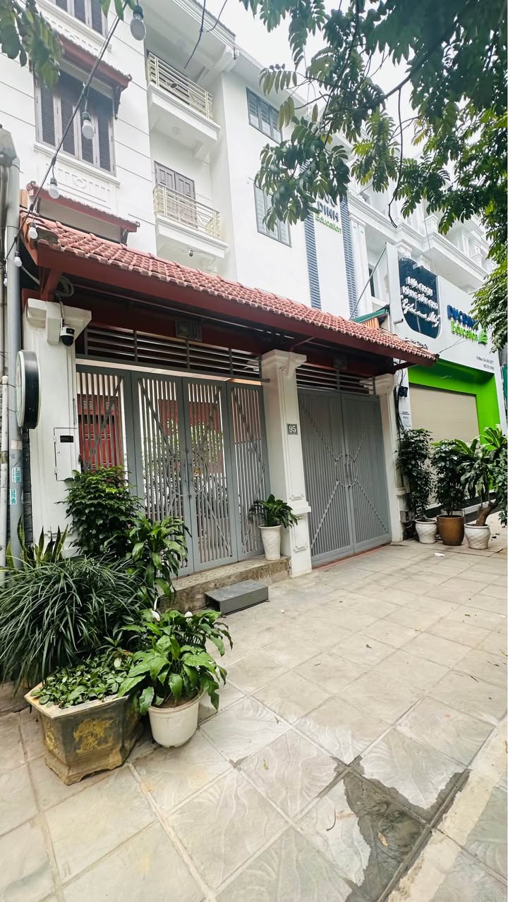 Bán nhà mặt phố Nguyễn Bá Khoản, 85m², giá 40 tỷ - Kinh doanh tuyệt vời!