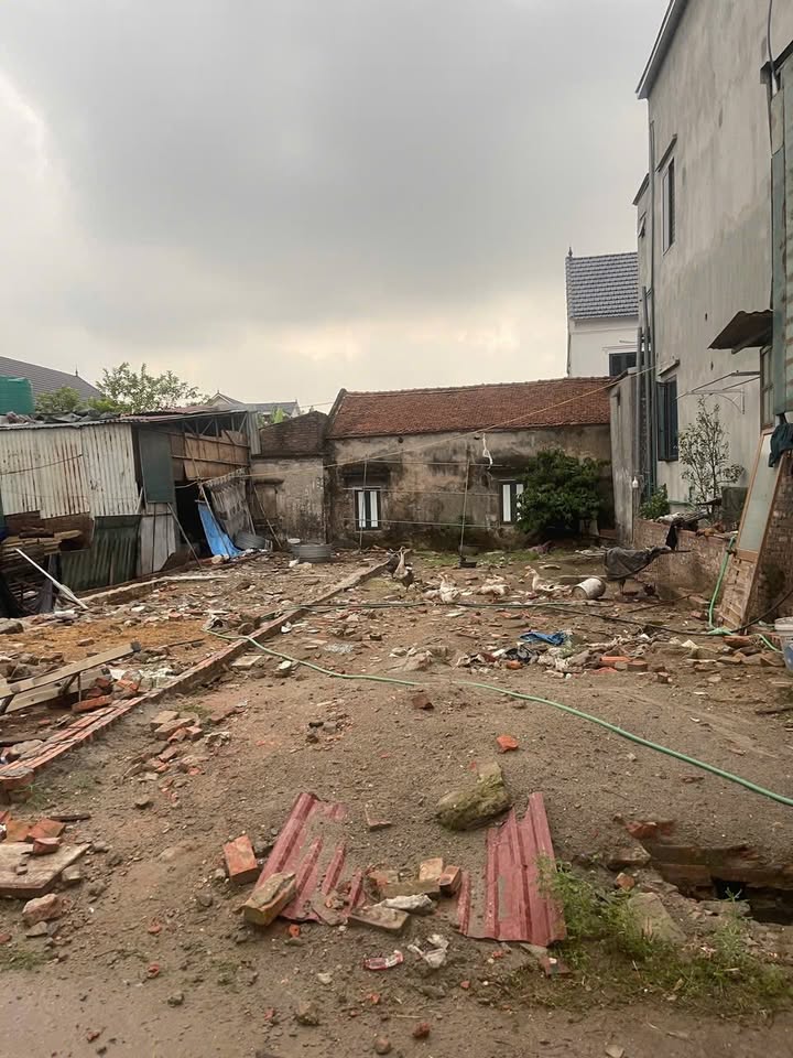 Đất ở đô thị Bằng Ngang - Thị trấn Lương Bằng, 73m² giá 1.6 tỷ - Vị trí thuận lợi, giao thông tốt!