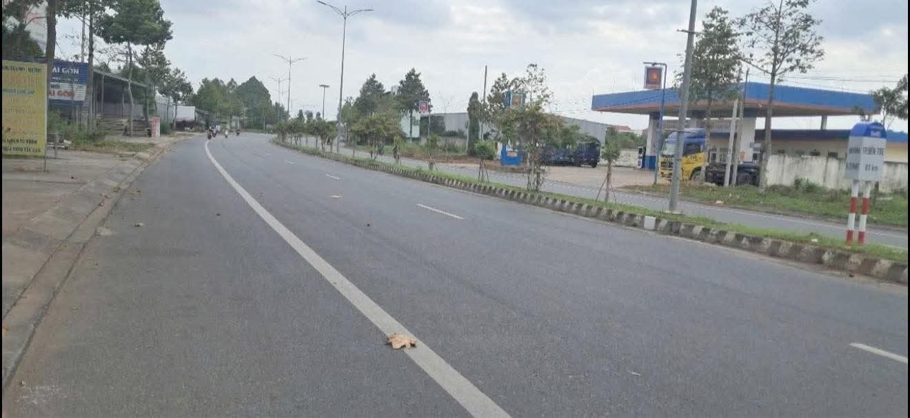 Đất nền mặt tiền Huỳnh Tấn Phát, Phú Khương 3700m² giá 13.5 tỷ - Cơ hội đầu tư tuyệt vời!