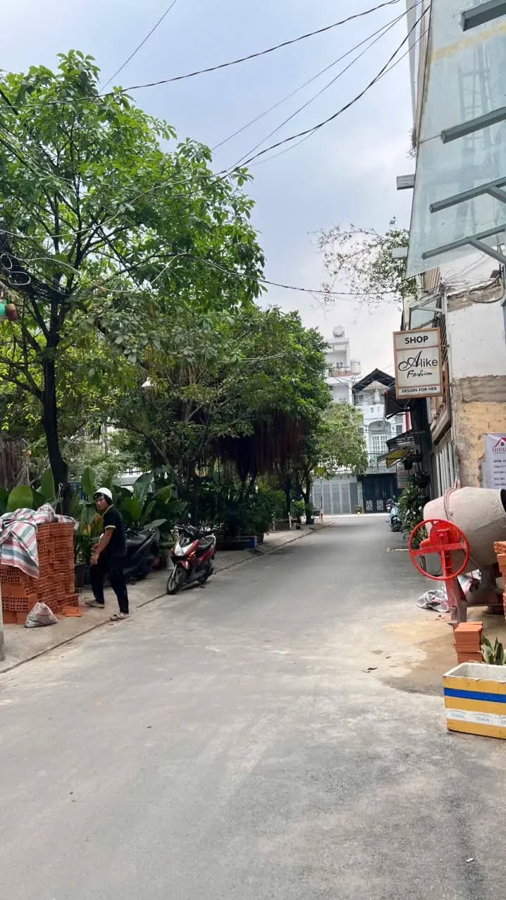 Nhà hẻm Nguyễn Quý Anh, Tân Sơn Nhì 56m² giá 6.9 tỷ - Nhà đẹp, thương lượng ngay!