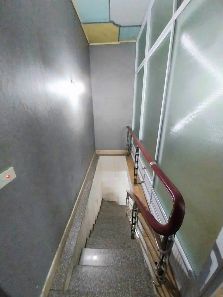 Nhà 2 tầng Hạ Lý, Hồng Bàng 63m² giá 3.899 tỷ - Vị trí đắc địa, tiện ích đầy đủ!