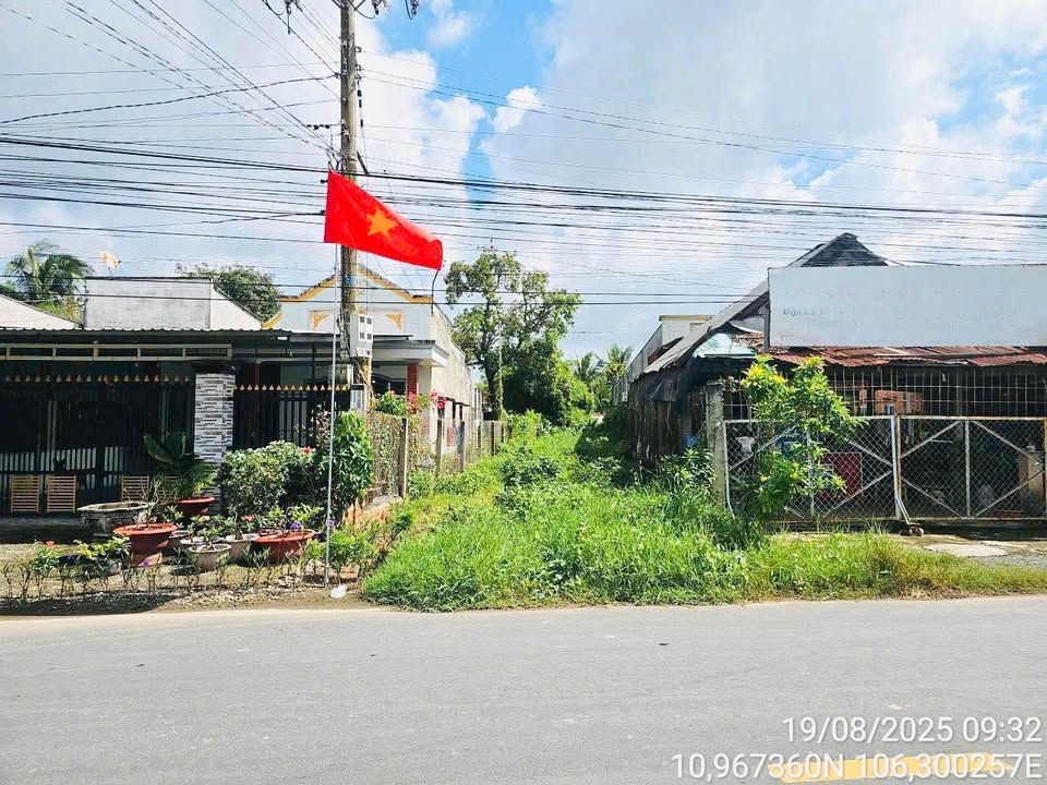 Bán gấp FrontHouse mặt tiền nhựa An Ninh Tây 220m² giá 1.6 tỷ - Vị trí kinh doanh tốt!