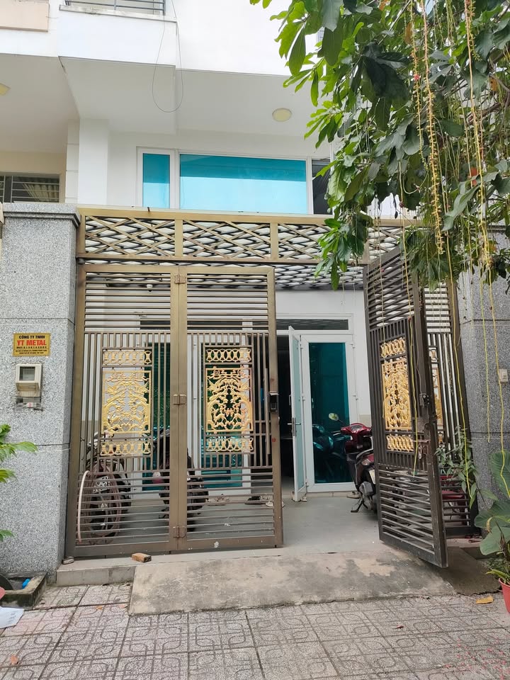 Cho thuê phòng tầng 2 đường D18, Phước Long, Thủ Đức 25m² - Giá chỉ 7 triệu/tháng!