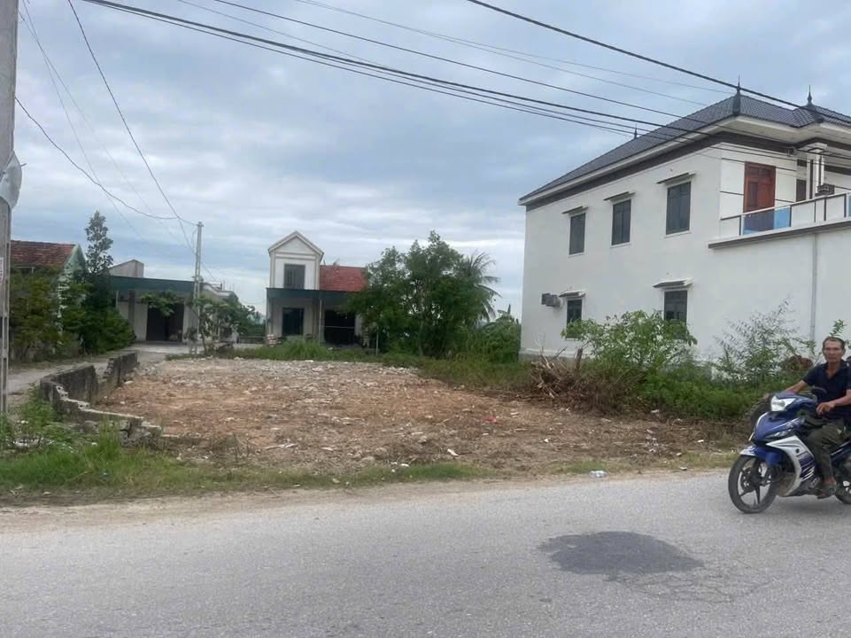 Đất nền lô góc 2 mặt tiền tại Quỳnh Xuân 208.8m² giá chỉ 2 tỷ - Sổ đỏ trao tay!