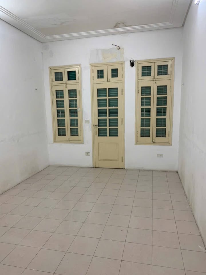 Cho thuê mặt phố Hoàng Sâm, Cầu Giấy 50m² giá 25 triệu - Phù hợp mọi mô hình kinh doanh!