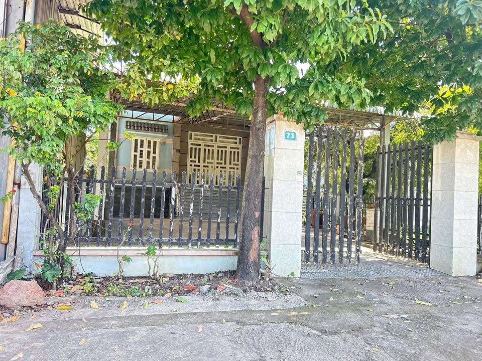 Nhà đẹp mặt tiền đường ĐT 741 Vĩnh Hòa 350m² giá 4.3 tỷ - Sẵn sàng vào ở!