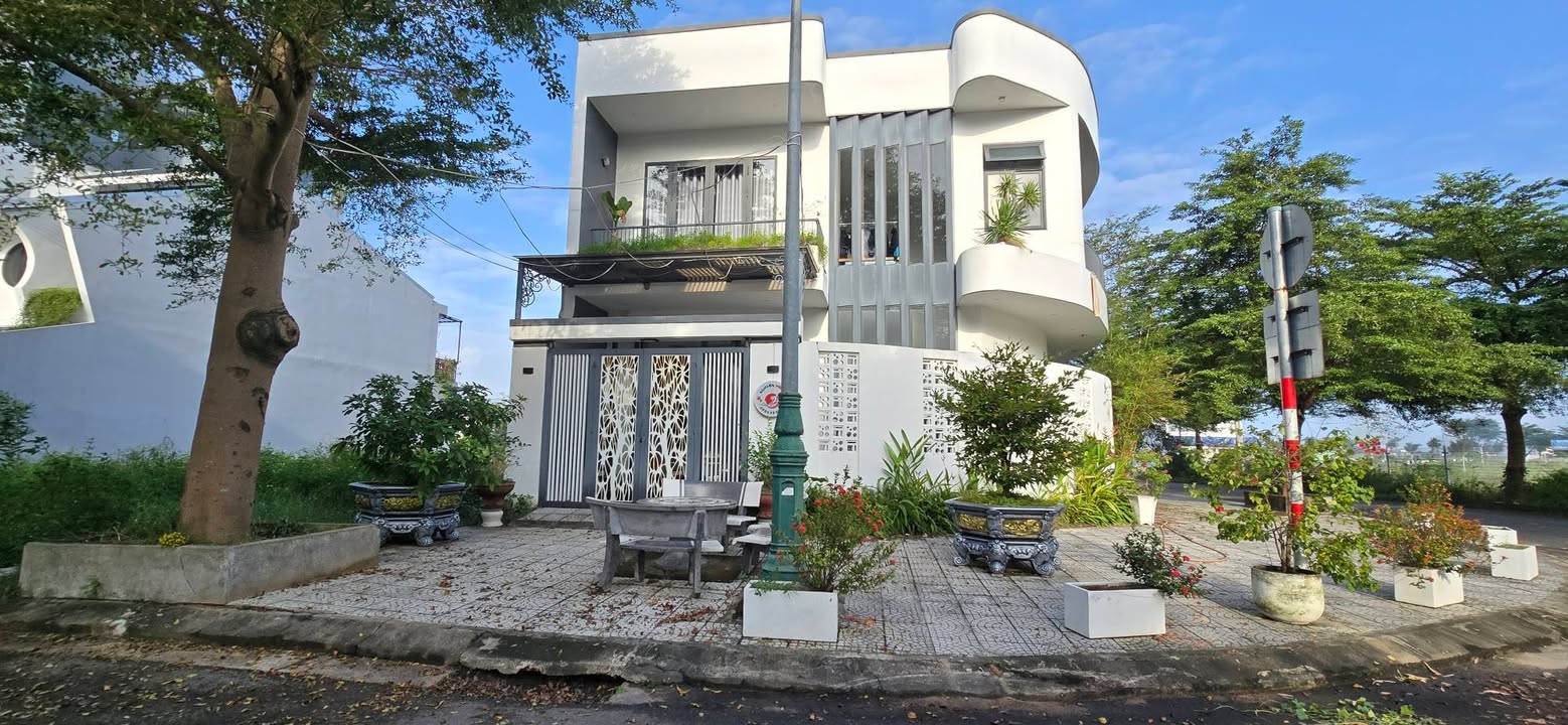 Biệt thự lô góc Dương Bạch Mai, Mỹ An 198m² giá 14 tỷ - Đầu tư sinh lời ngay!