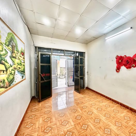 Nhà cấp 4 Tân Thịnh, Hòa Bình 51m² giá 1 tỷ - Ô tô đỗ cửa thoải mái!