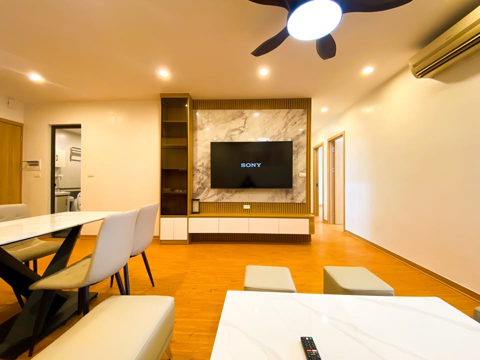 Căn hộ C6 Trần Hữu Dực 108m² giá 8 tỷ - View Pháo Hoa tuyệt đẹp!