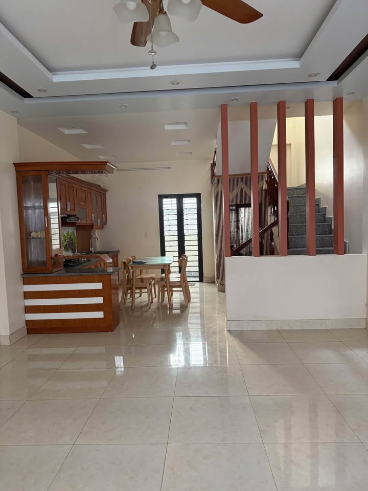 Nhà 2 tầng phường An Dương 59m² giá 1.88 tỷ - Ô tô đỗ cửa thoải mái!