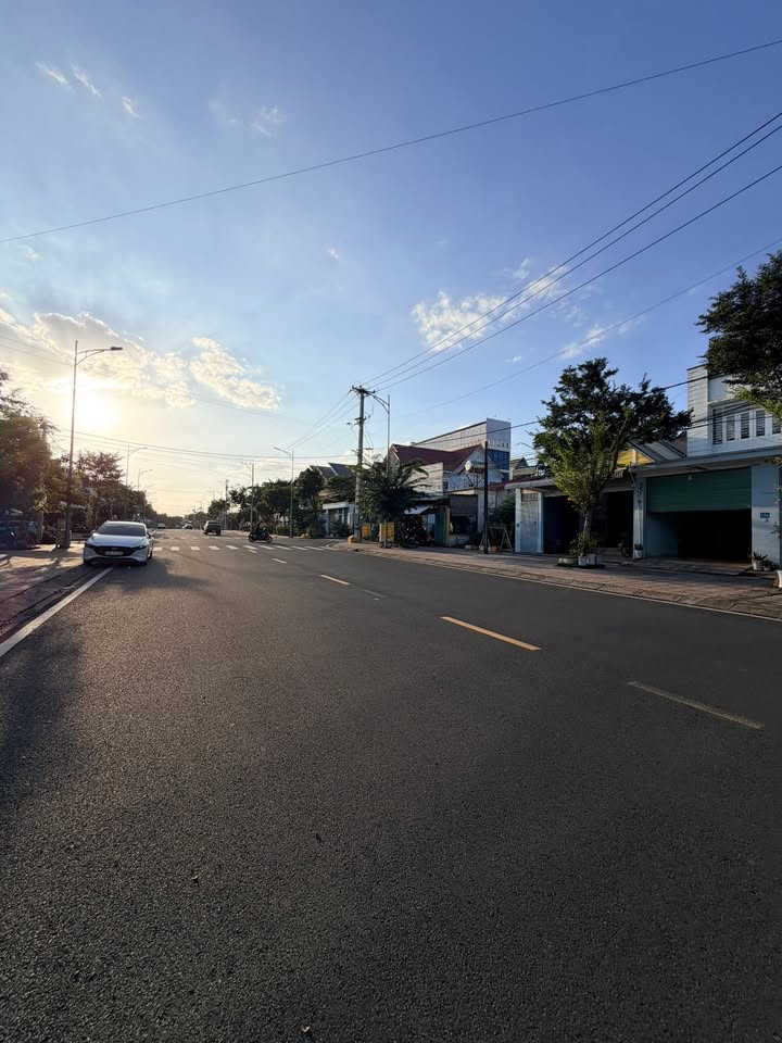 Nhà bán phường Tân Phú, Đồng Xoài, 132m² giá 6 tỷ - Vị trí đắc địa gần chợ đêm!