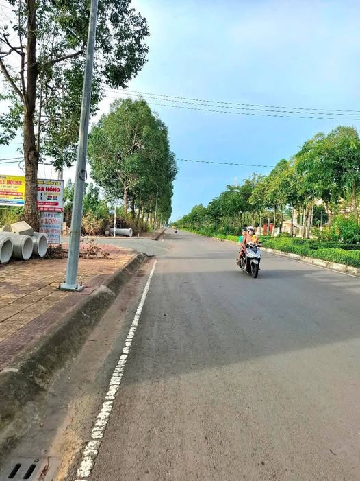 Đất nền mặt tiền Võ Văn Kiệt, Phường Vị Tân, 270m² giá 2.5 tỷ - Cơ hội đầu tư tuyệt vời!