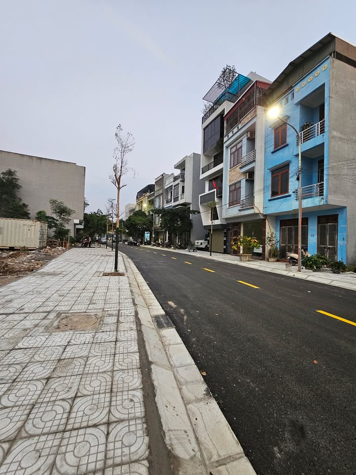 Đất nền Lương Văn Đài, Phủ Lý 88m² giá 5 tỷ - Đường mới, vị trí đắc địa!