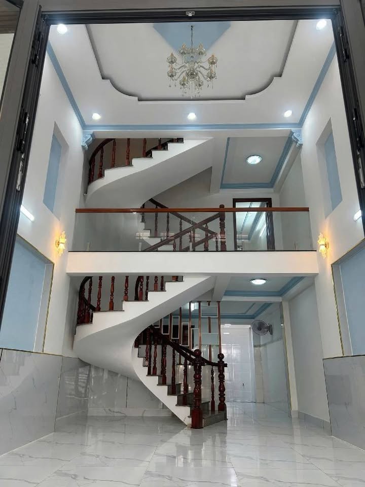 Nhà phố Trung Mỹ Tây, quận 12 - 68m² giá chỉ 5.8 tỷ - Chính chủ bán gấp!