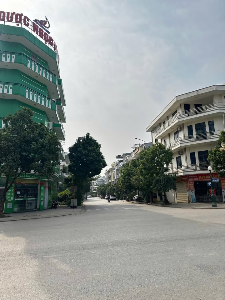 Đất nền trục chính đường Lê Sát, Bắc Giang 72m² giá 5 tỷ - Chính chủ bán gấp!