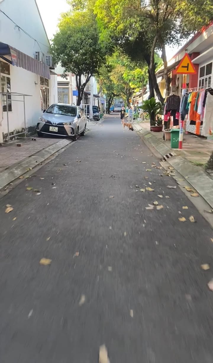 Nhà phố Hiệp Thành 1 Thủ Dầu Một 75m² giá 2.85 tỷ - Hoàn công, gần chợ!