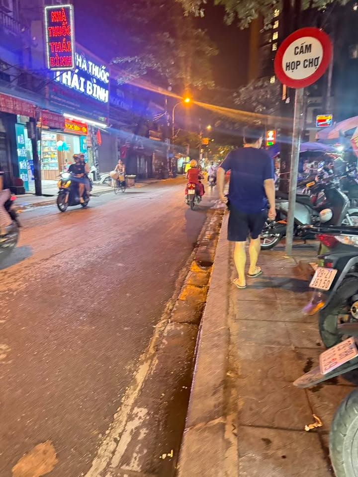 Nhà mặt phố Định Công, Hoàng Mai 84m² giá 21.2 tỷ - Kinh doanh ngay!