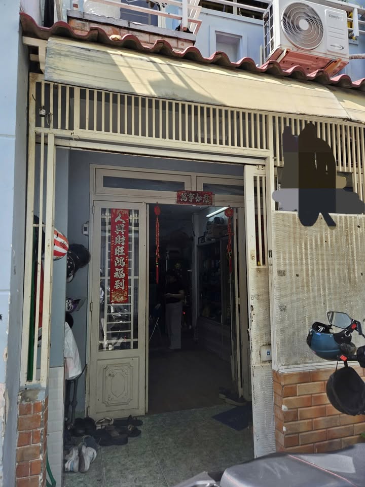 Nhà bán Gò Vấp 36m² giá 4.68 tỷ - Hẻm xe hơi, sổ hồng chính chủ!