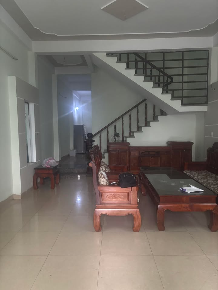 Nhà 2 tầng cho thuê mặt tiền đường Thôi Hữu, Sơn Trà, Đà Nẵng 200m² - Gần biển chỉ 50m!