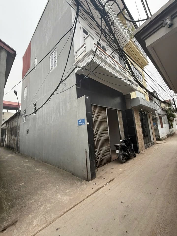 Nhà riêng 3 tầng Vân Côn 51m² giá 4 tỷ - Lô góc đẹp, ô tô vào tận nơi!