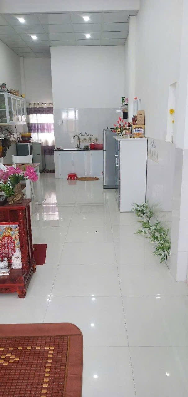 Nhà cho thuê mặt tiền đường Đặng Trần Côn, 2PN, giá 4.5 triệu - Không thể bỏ lỡ!