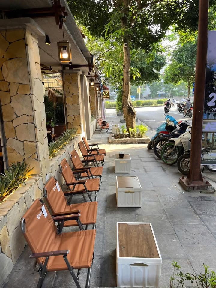 Quán cafe cho thuê mặt phố Đỗ Quang 60m² giá 20 triệu - Không thể bỏ lỡ!