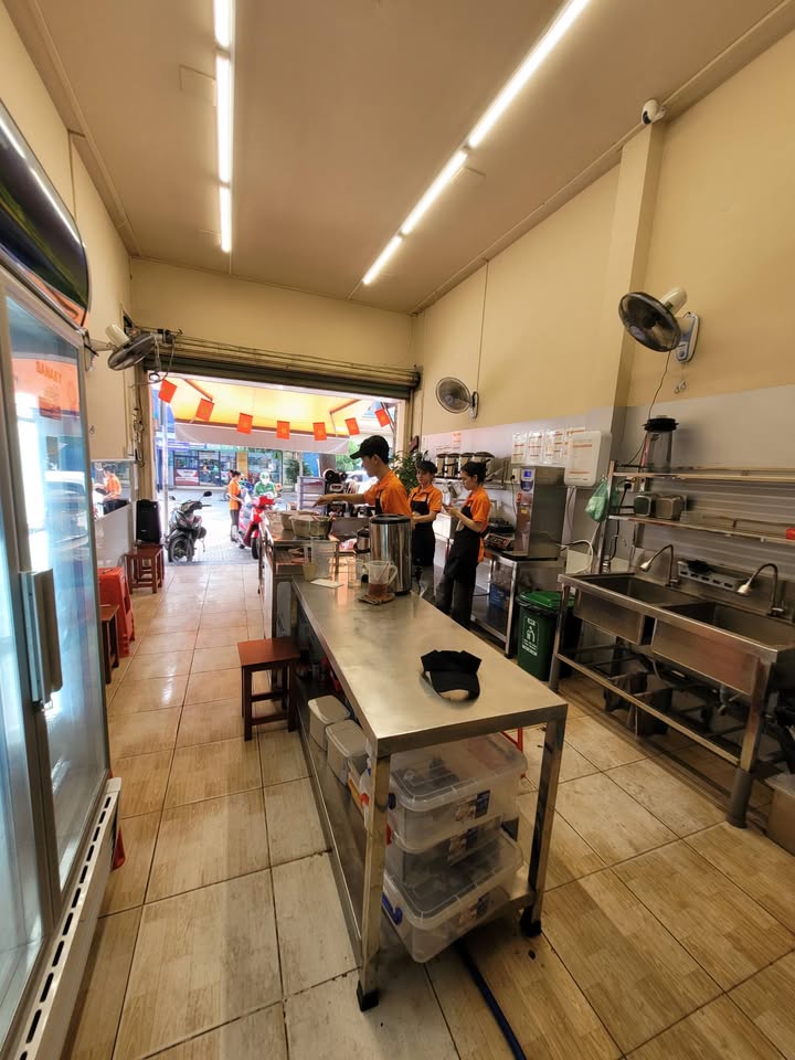 Nhà mặt tiền kinh doanh Tân Sơn Nhì 52m² giá 22 triệu - Vị trí đắc địa, cơ hội sinh lời cao!