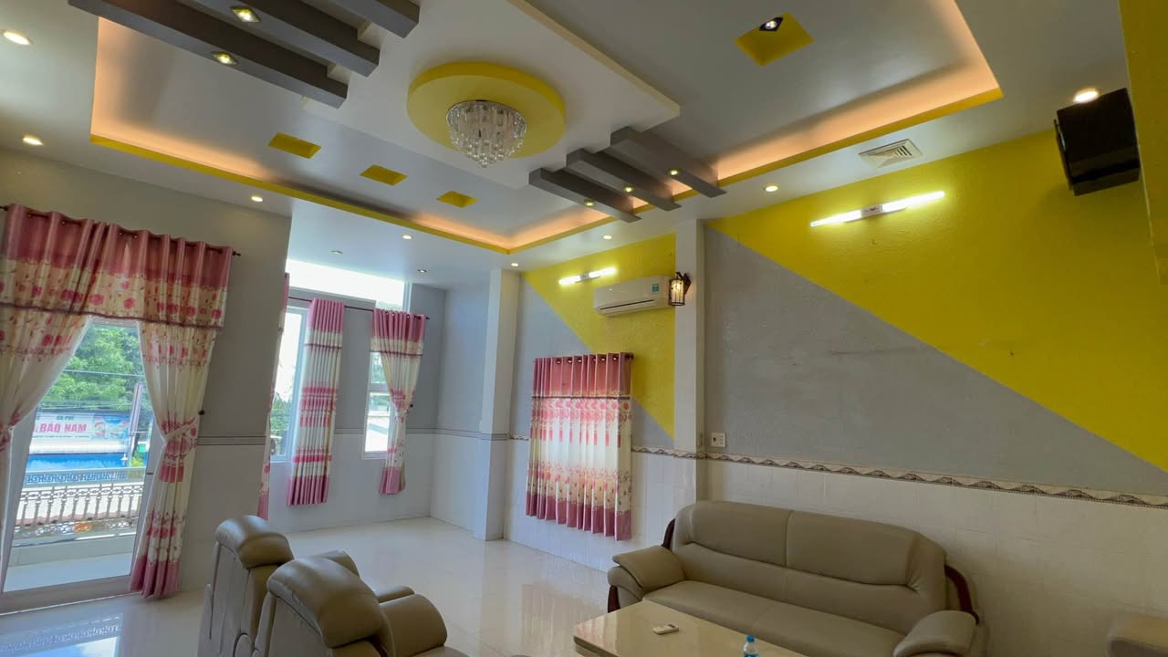 Nhà 3 tầng mặt tiền Quốc Lộ 91C, An Giang 540m² - Giá chỉ 3.4 tỷ, sổ hồng chính chủ!