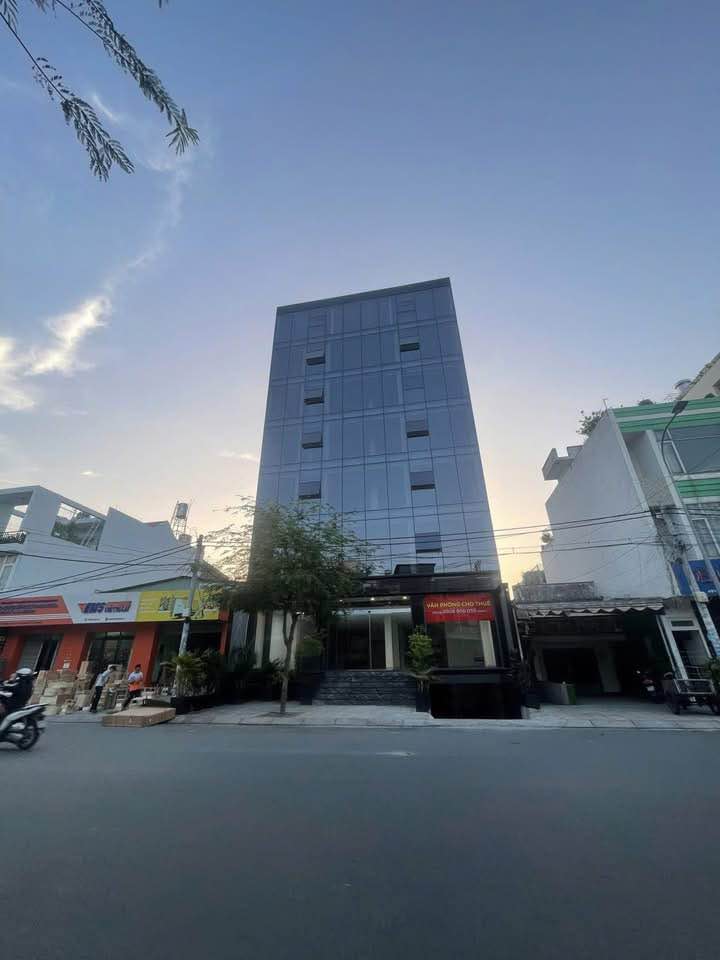 Bán tòa nhà FrontHouse 485-487 Phạm Văn Bạch, Q. Tân Bình, 318.8m² - Đầu tư sinh lời ổn định!