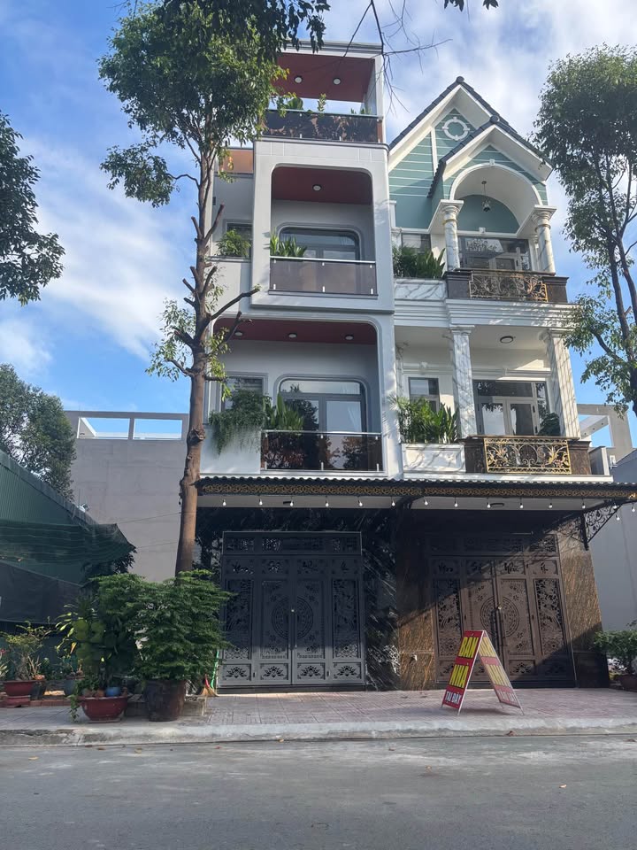 Nhà 1 Trệt 3 Lầu Sát KCN VSIP Bình Hòa 76m² Giá 6.2 Tỷ - Sẵn Sàng Vào Ở!