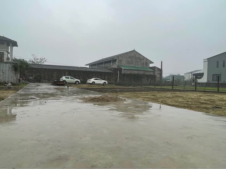 Đất nền Kim Mỹ, Vinh 60m² giá 1.4 tỷ - Khu dân cư đông đúc, sổ hồng chính chủ!